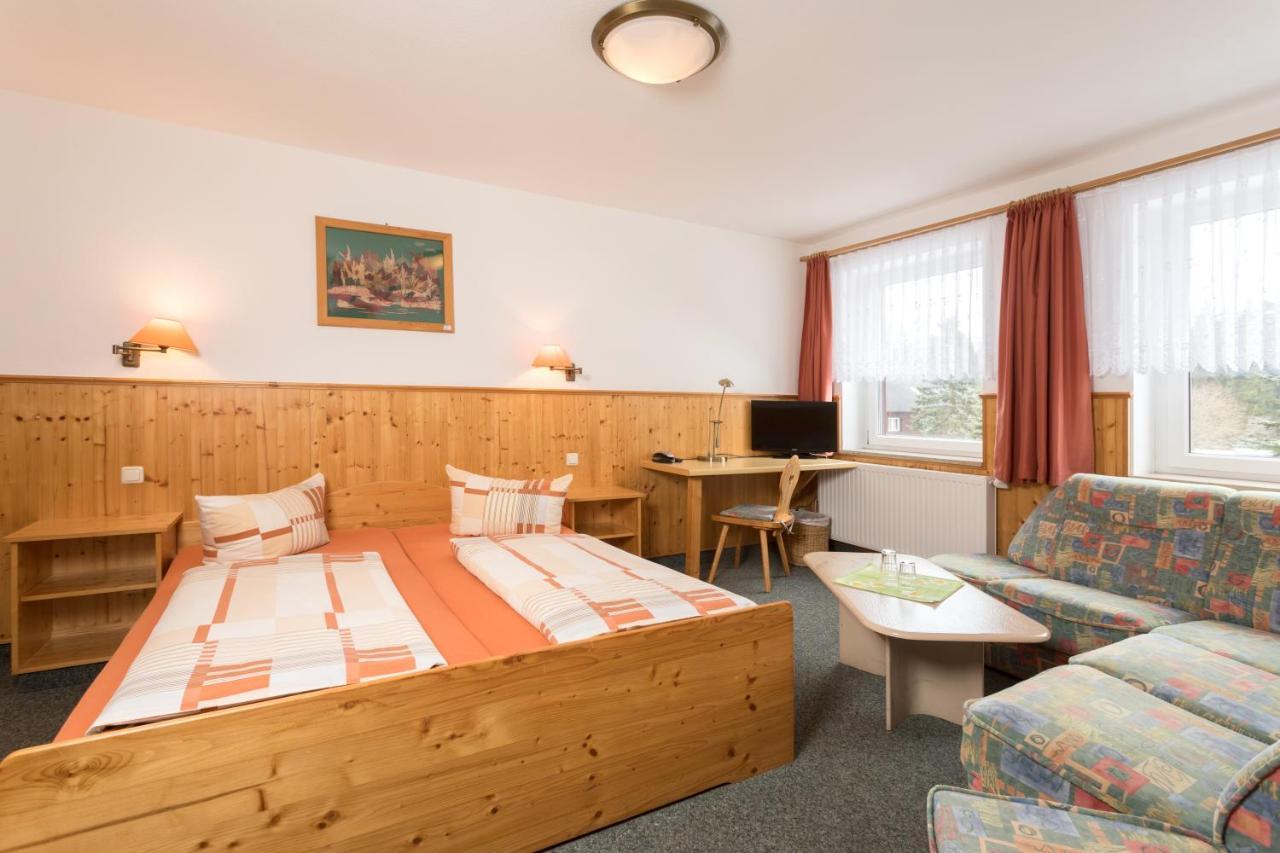 Sportpark Rabenberg Hotell Breitenbrunn  Exteriör bild