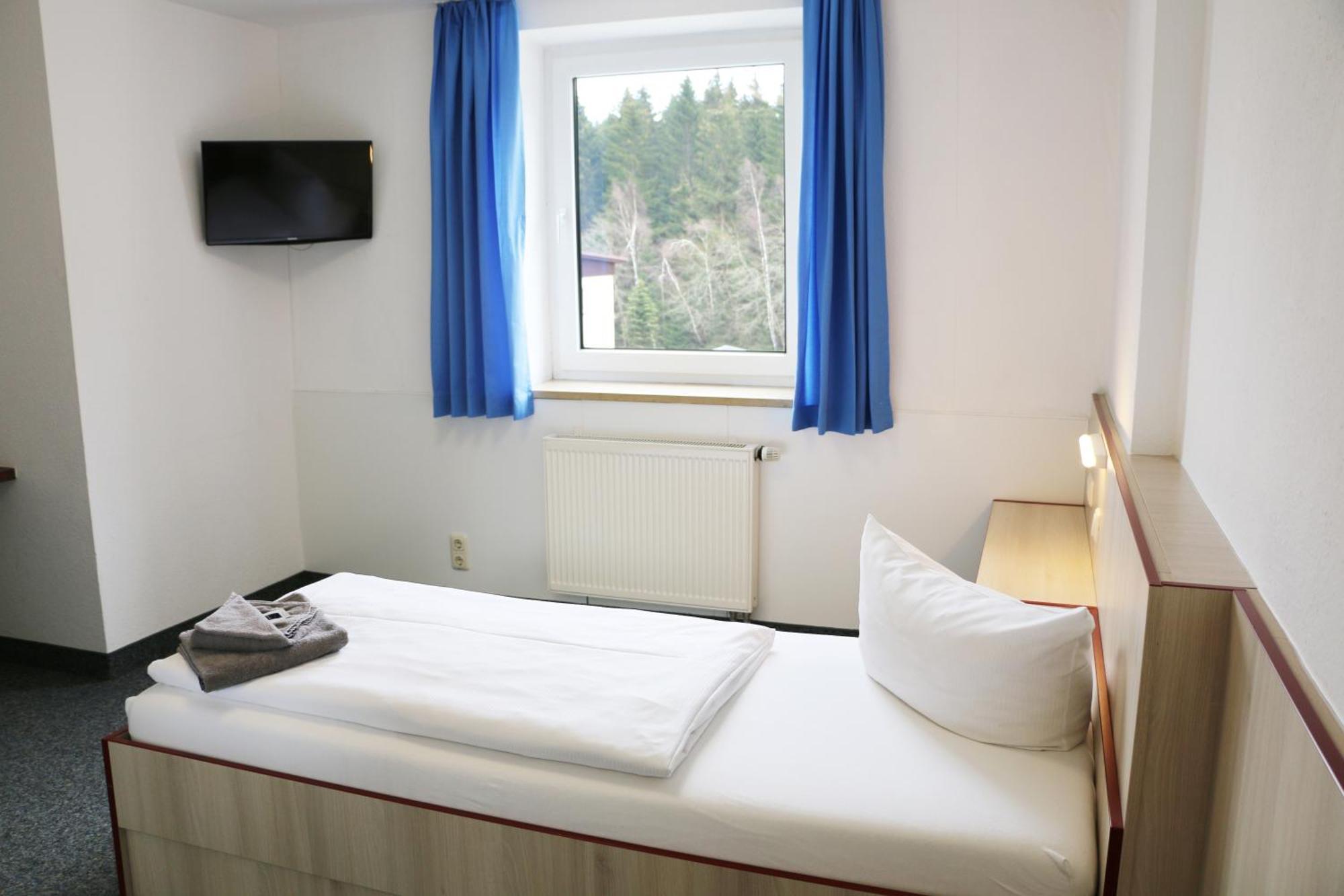Sportpark Rabenberg Hotell Breitenbrunn  Exteriör bild