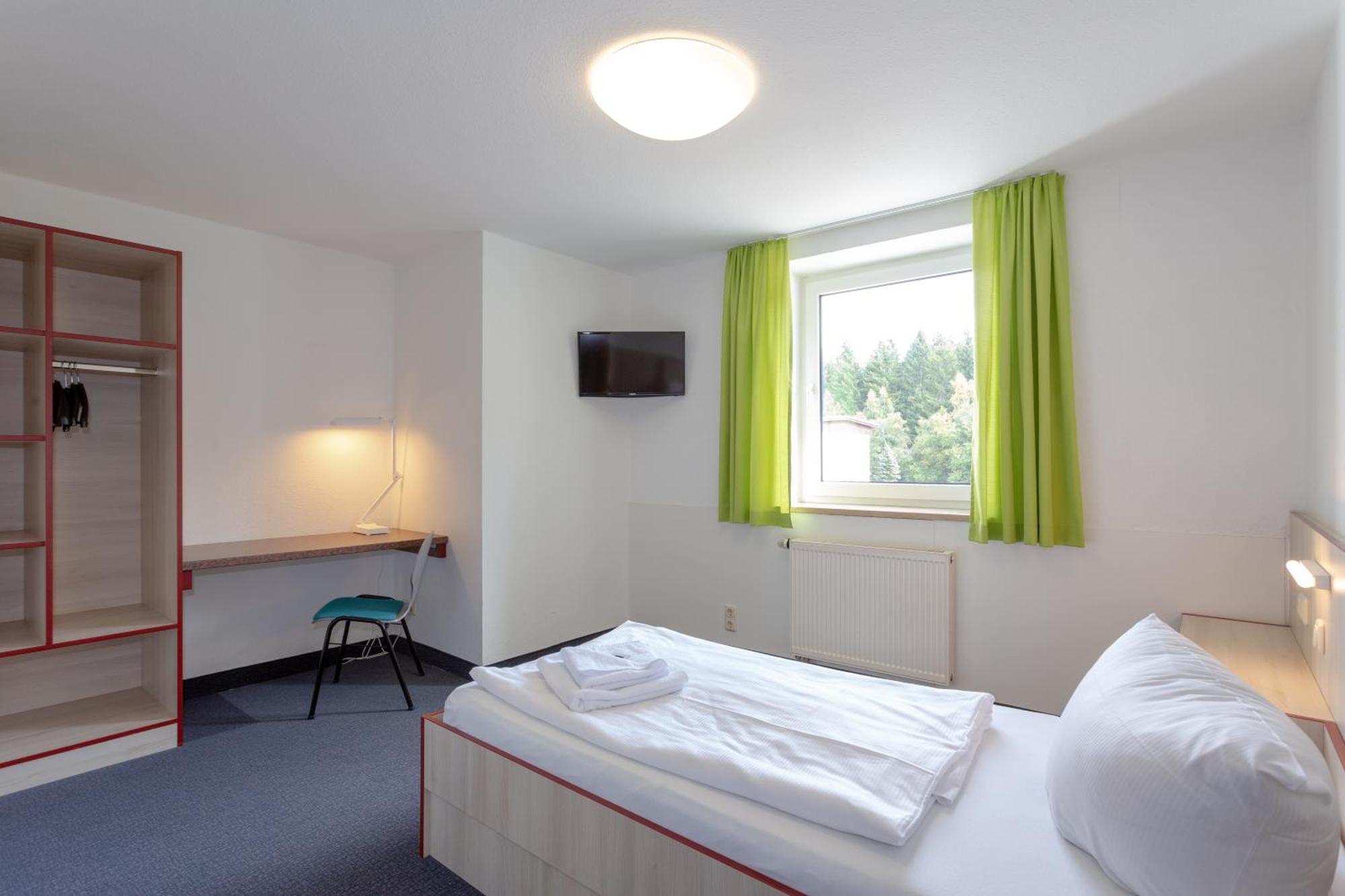 Sportpark Rabenberg Hotell Breitenbrunn  Exteriör bild